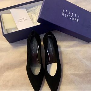 Stuart Weitzman Oval Pump Black Suede UW13759